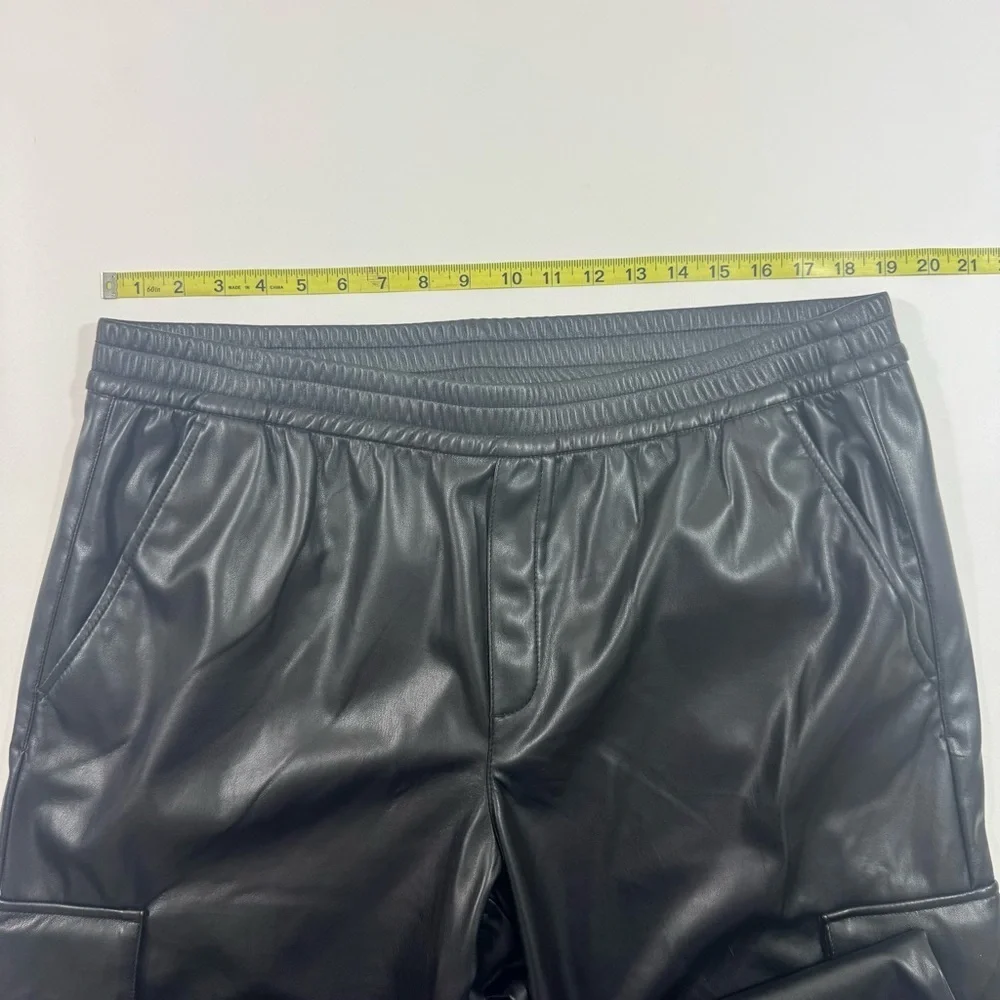Gap Mid Rise Easy Cargo Pants Faux Leather Black
